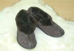 С хорошими вещами можно не расставаться: как сшить тапочки из старой дубленки своими руками по выкройке